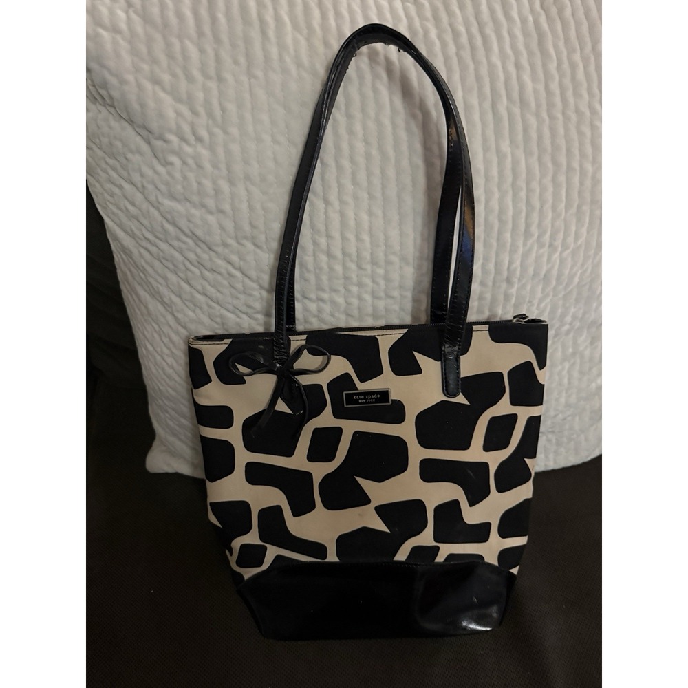 Kate Spade New York Black/Beige Animal Print Tote Zip Top Bow Logo Lined